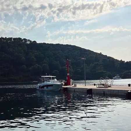 Botel Luxury Yacht *